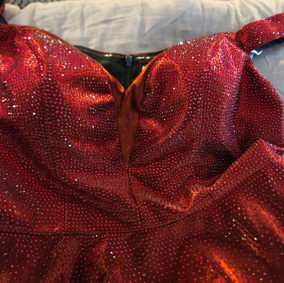 Ellie Wilde Mon Cheri Wine Colored Formal Dress - Picture 5 of 9